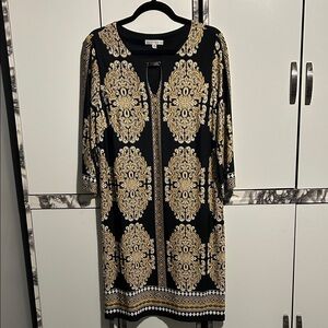 Sandra Darren Black and Gold Ornate Dress